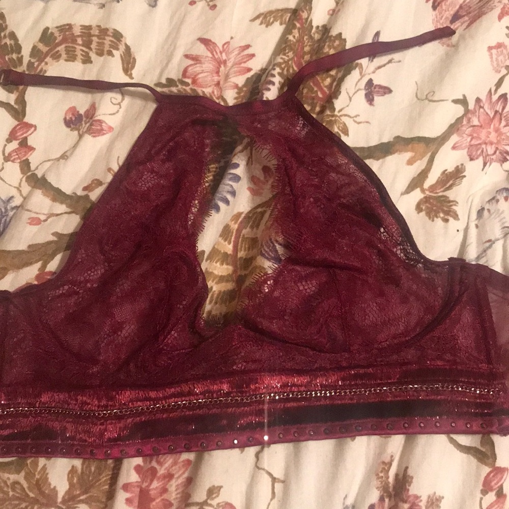 🩷🧡💛 3/$30🩷🧡💛Victoria secret very sexy bralette